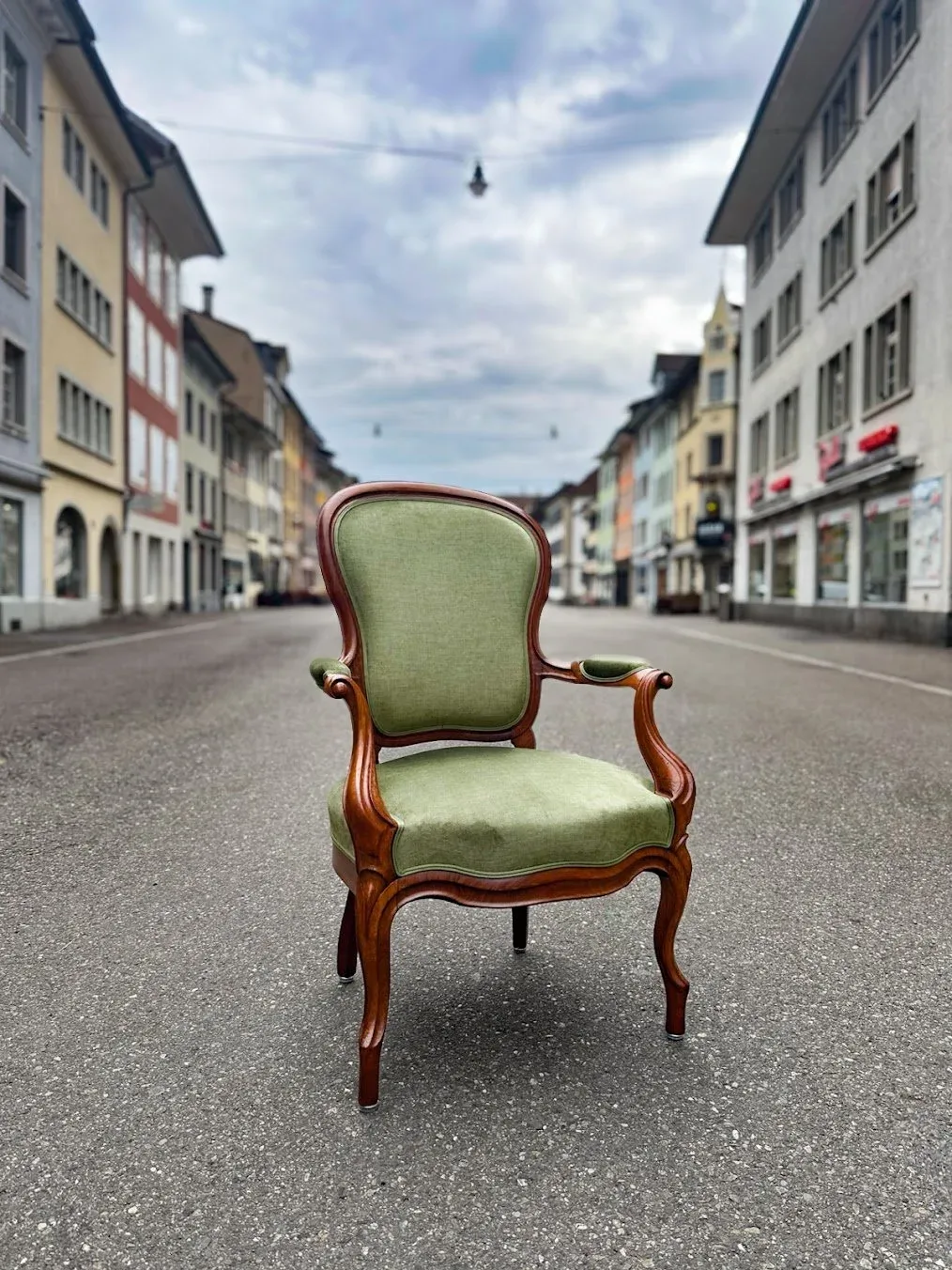 Handwerk, das Räume zum Leben erweckt: Die Mink Polsterwerkstatt in Winterthur