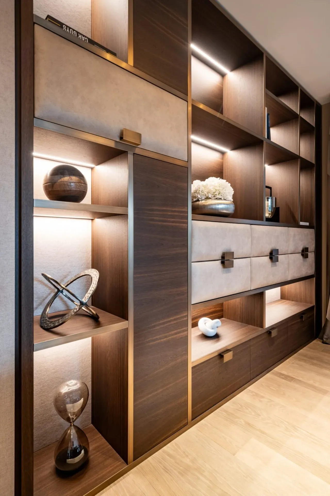 Räume, die Geschichten erzählen: Martinuzzi Interiors in Zürich